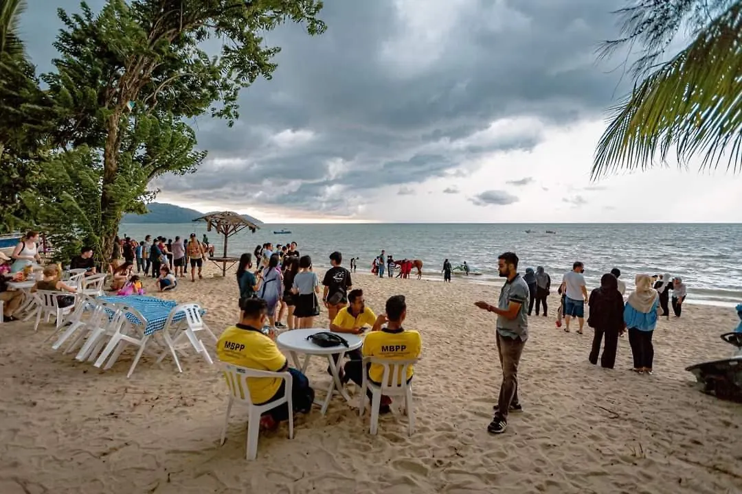 Executives Pantai Seaview Batu Ferringhi 2704 - 2 Bedrooms